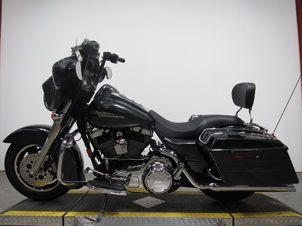 used-2008-harley-street-glide-flhx-u4993-for-sale-in-michigan-4.JPG