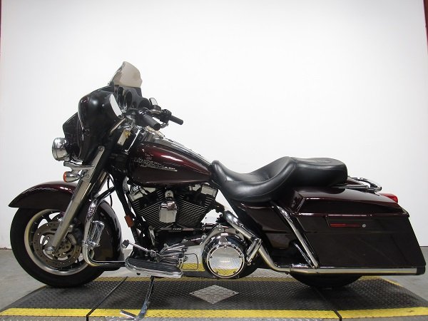 used-2007-harley-street-glide-flhx-u4998-for-sale-in-michigan-4.JPG