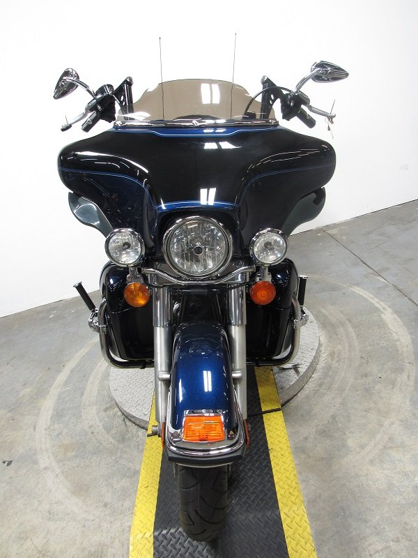used-2012-harley-ultra-classic-flhtcu-u5057-for-sale-in-michigan-front2.JPG