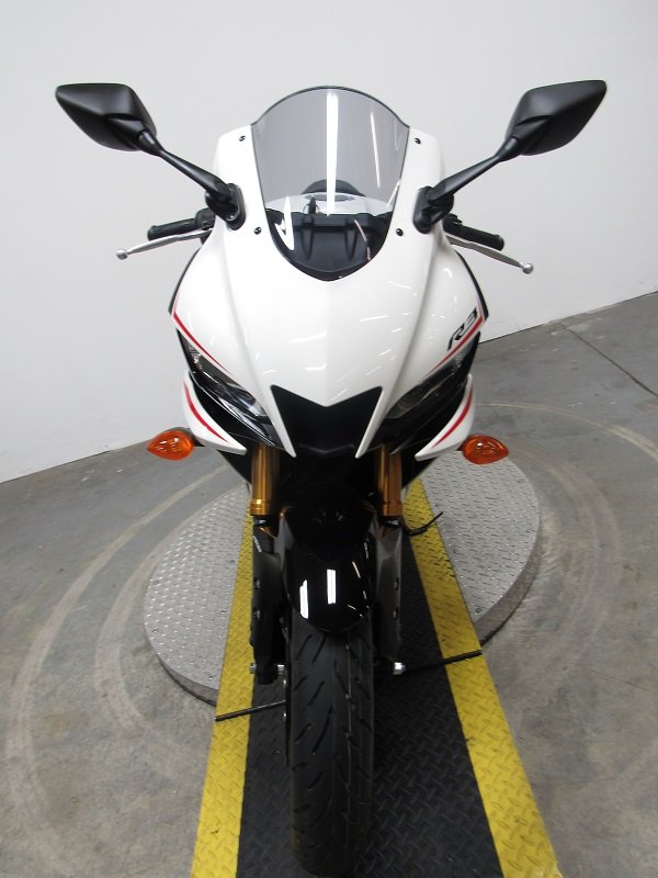 used-2019-yamaha-yzf-r3-u5117-for-sale-in-michigan-front2.JPG