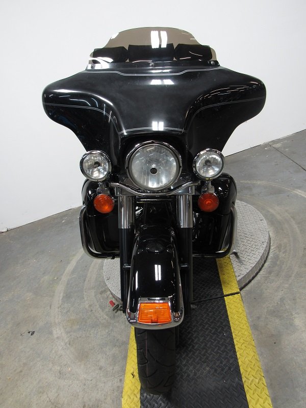 used-2007-harley-ultra-classic-flhtcu-u5054-for-sale-in-michigan-front2.JPG