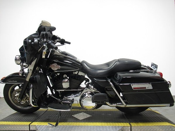 used-2007-harley-ultra-classic-flhtcu-u5054-for-sale-in-michigan-3.JPG