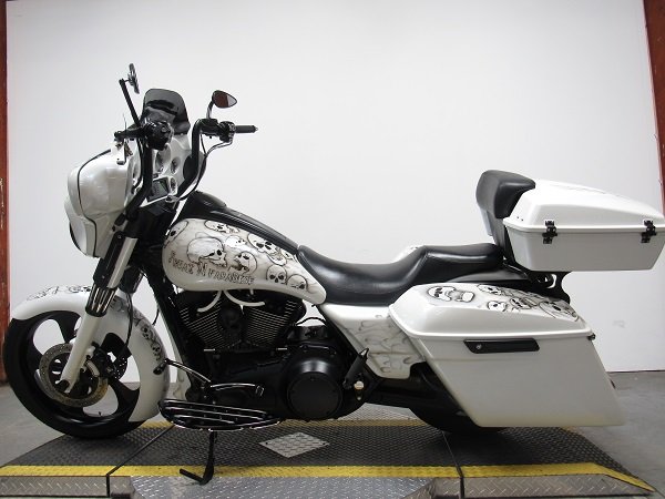 used-2007-harley-street-glide-flhx-u5051-for-sale-in-michigan-3.JPG