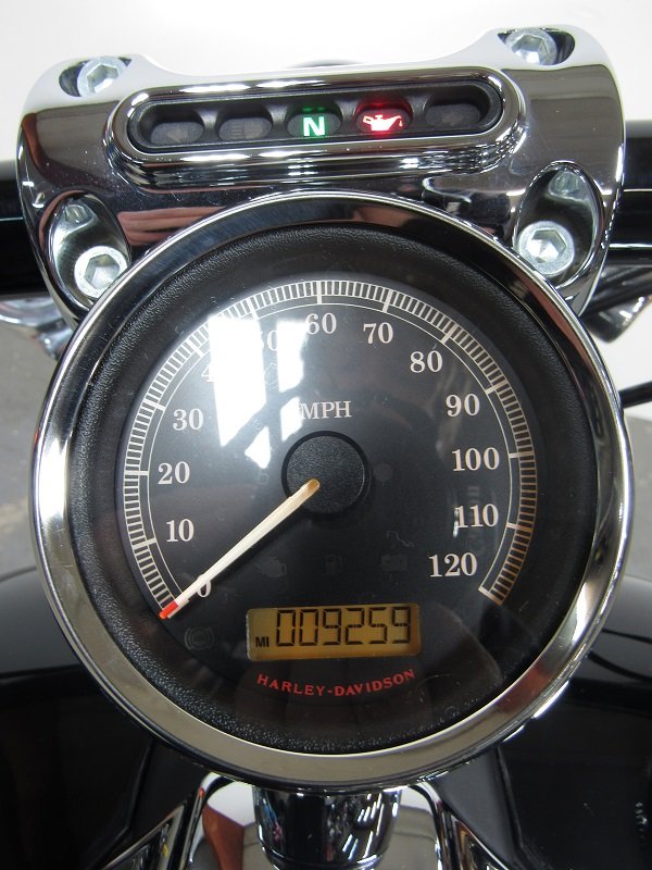 used-2013-harley-breakout-fxsb-u5105-for-sale-in-michigan-odom.JPG