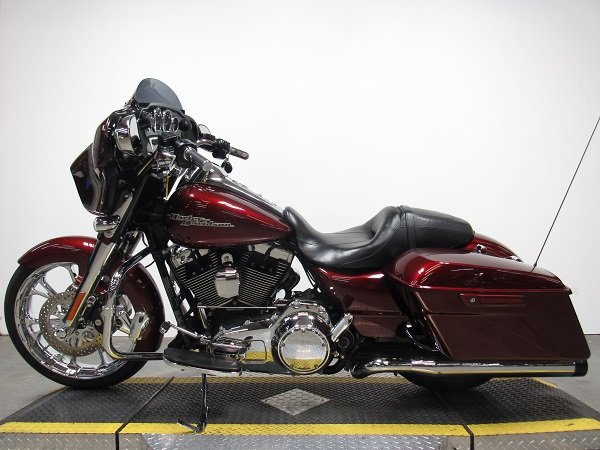 used-2014-harley-street-glide-special-flhxs-u5111-for-sale-in-michigan-3.JPG