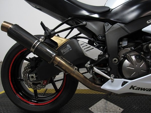 used-2013-kawasaki-zx6r-u5090-for-sale-in-michigan-engine.JPG