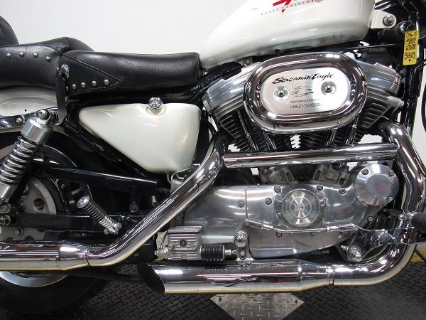 used-2001-harley-sportster-xl883-u5084-for-sale-in-michigan-engine.JPG