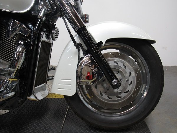 used-2005-honda-vtx1300-u5125-for-sale-in-michigan-wheel.JPG