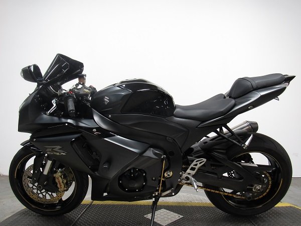 used-2013-suzuki-gsxr1000-u5036-for-sale-in-michigan-3.JPG