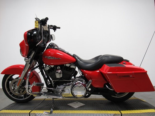 2010-used-harley-davidson-street-glide-flhx-u5142-4.JPG