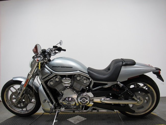2012-used-harley-vrscdx-night-rod-u5147-4.JPG