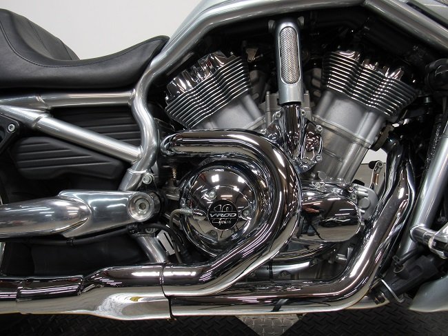 2012-used-harley-vrscdx-night-rod-u5147-engine.JPG