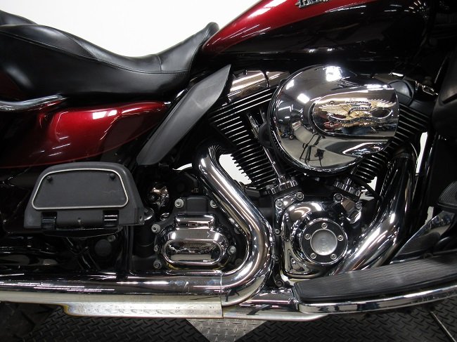 Used-2014-Harley-FLHTK-U5152 (Engine).JPG