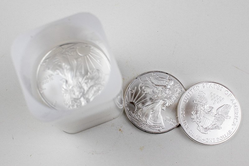 american-silver-eagle-bullion-tube.jpg