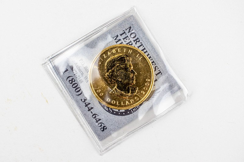 gold-canadian-maple-leaf-bullion.jpg