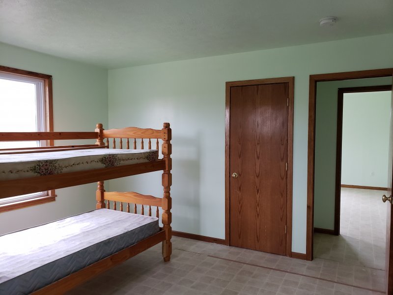 3rd floor 3rd bedroom closet.jpg