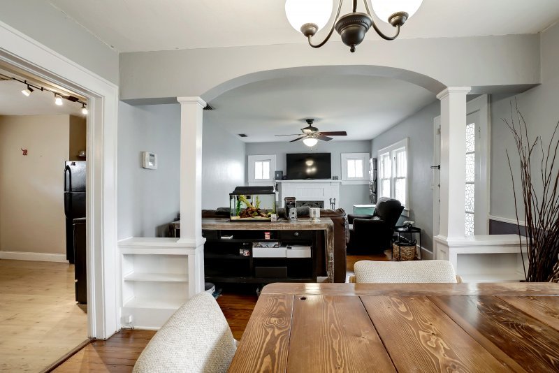 F8-1650DrewSt-13.jpg
