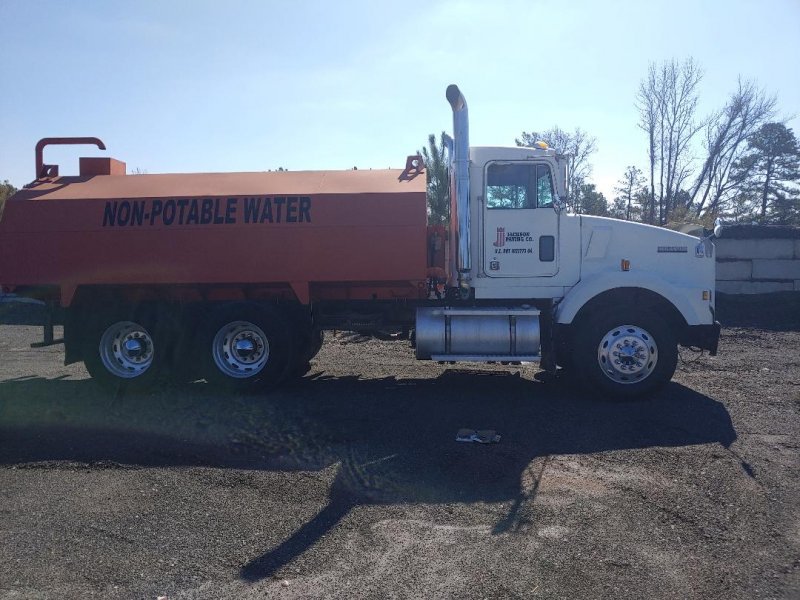 water truck right.jpg