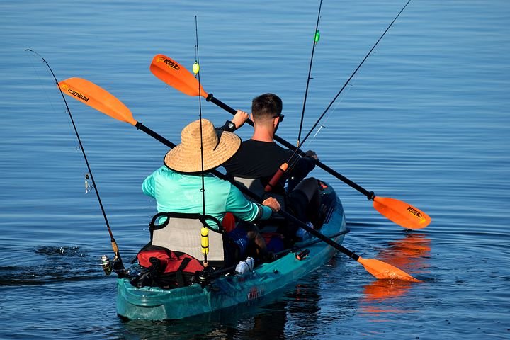 kayaking-4584408__480 faib.jpg