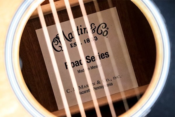 martin-guitar-label.jpg