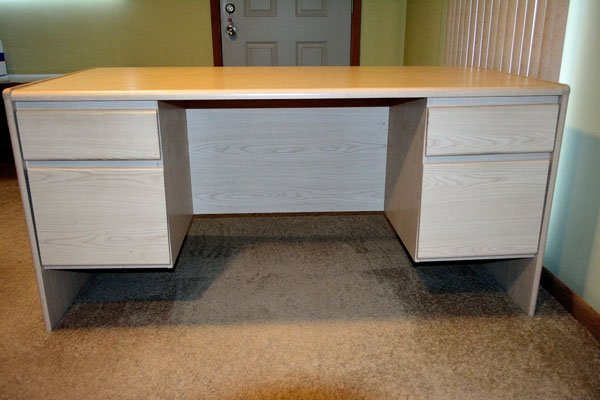desk3.jpg