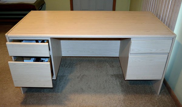 desk4.jpg