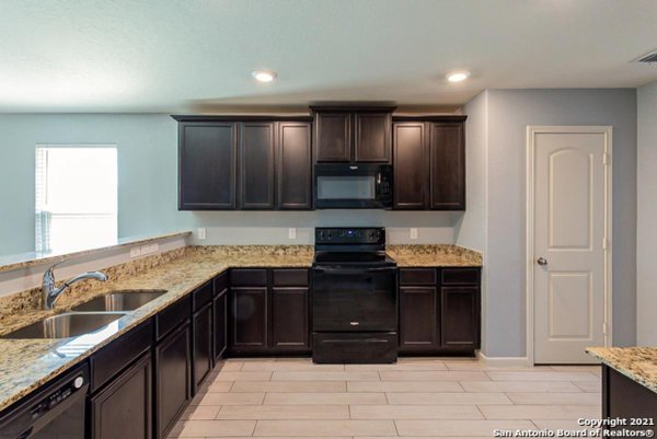 1597530-50-single-family-home-6.lg.jpg