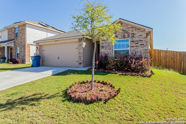 1597530-50-single-family-home-2.lg.jpg 1597530-50-single-family-home-2.lg.jpg