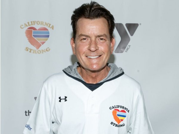 charlie sheen.jpg charlie sheen.jpg
