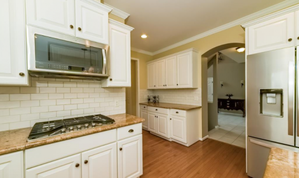 Granite-Counter-and-Stainless-Steel-Apliances.png Granite-Counter-and-Stainless-Steel-Apliances.png