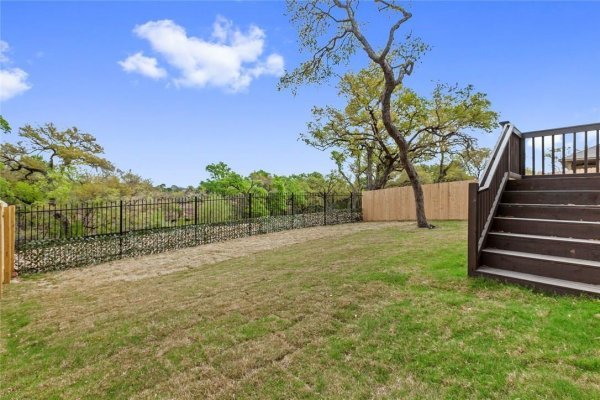 backyard-4.jpg