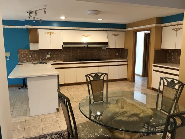 Kitchen-6.jpg