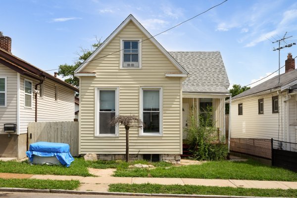 4035-schiller-exterior-1-of-5.jpg 4035-schiller-exterior-1-of-5.jpg