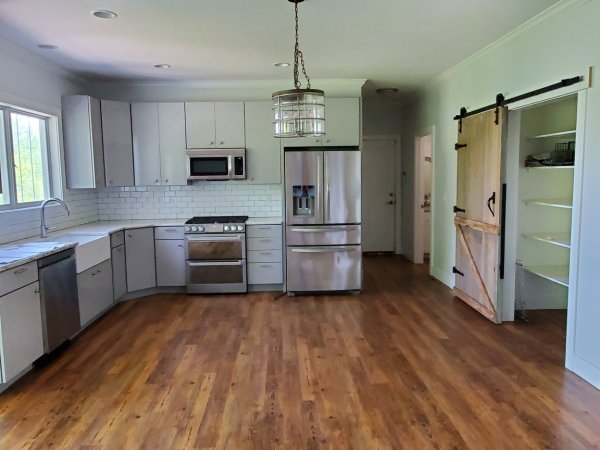 Kitchen-3.jpeg Kitchen-3.jpeg