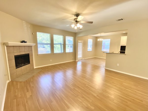 IMG_7017-Living-room-1.jpg IMG_7017-Living-room-1.jpg