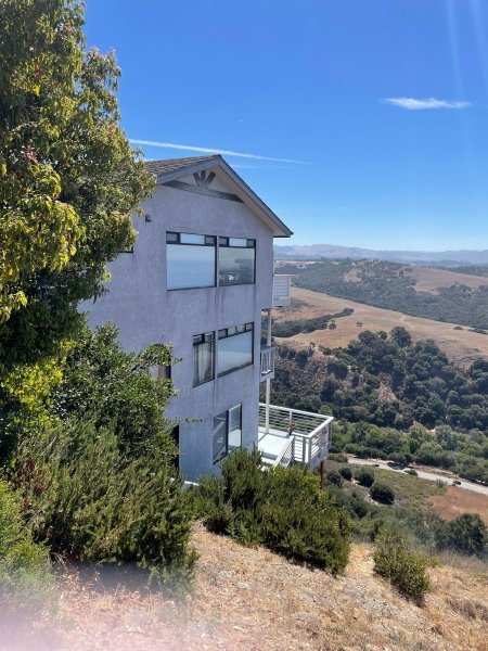 1250 Longview Ave_4.jpg