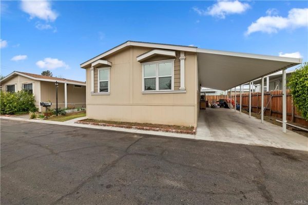 2505 Foothill Boulevard #76.jpg