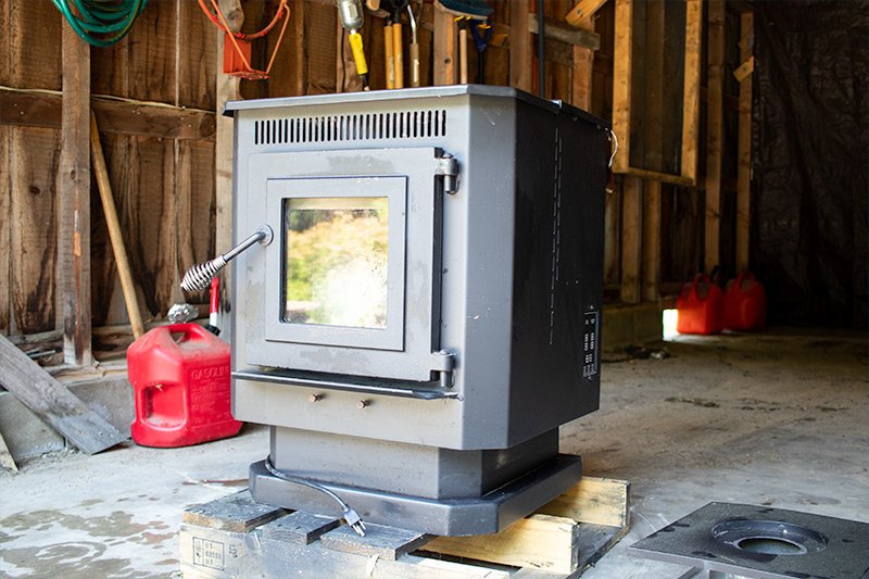 Used Englander 1,500 Sq Ft Pellet Stove For Sale in Maine