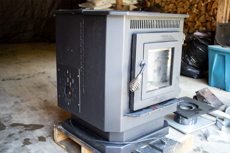 Used Englander 1,500 Sq Ft Pellet Stove For Sale in Maine