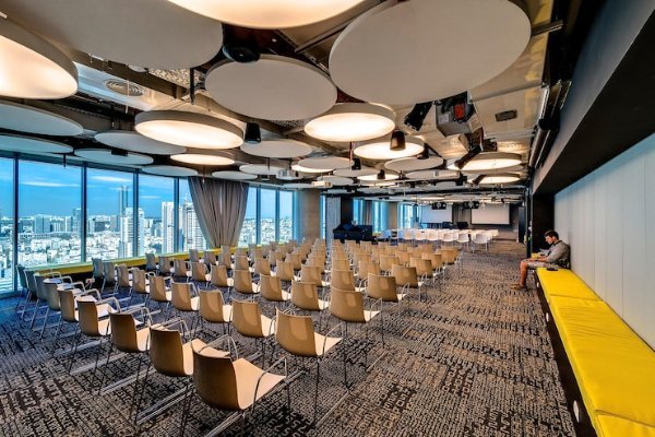 Professional Corporate Event Venue  3 Girls.jpg