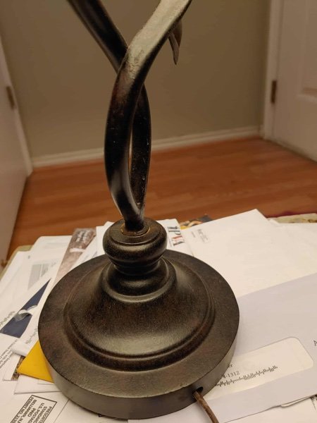 02 lamp dark base bottom.jpg