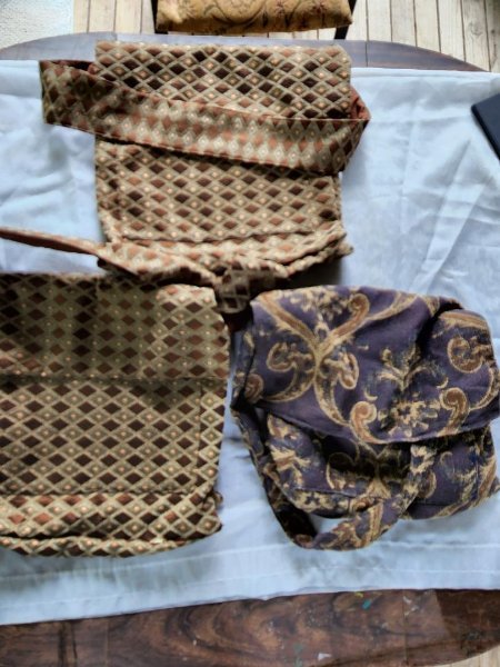 3 purses or computer bags.jpg