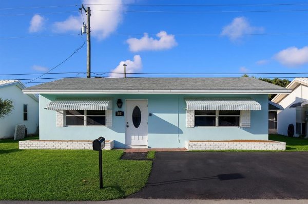 1611 NW 46th St001.jpg